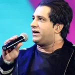 فیلم آواز باشکوه زنده یاد امید جهان برای مادرش / سنگ تمام با اجرای آهنگ تاج سرم برای مادرش +ویدئو/ بوسه بر دستان تو زنم مادر …